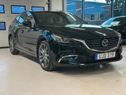 Svart Begagnad 2016 Mazda 6 Optimum Kombi | 189 900 kr (Marknadspris)