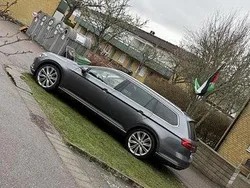 Grå Begagnad 2015 VW Passat Kombi | 139 500 kr (Marknadspris)