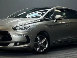 Ljusgrå (grå) Begagnad 2013 Citroën DS5 Halvkombi | 99 900 kr (Marknadspris)