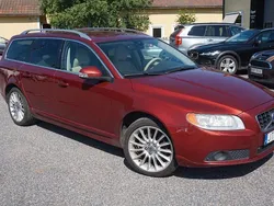 Röd Begagnad 2010 Volvo V70 Summum Kombi | 74 900 kr (Marknadspris)