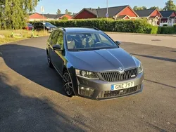Grå Begagnad 2015 Skoda Octavia RS Kombi | 155 000 kr (Marknadspris)