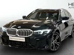 Svart (black) Begagnad 2025 BMW 330e M Sport Kombi | 518 700 kr (Marknadspris)