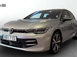 Silver Begagnad 2024 VW Golf VIII Edition Halvkombi | 304 900 kr (Marknadspris)