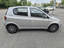 Silver Begagnad 2005 Toyota Yaris Halvkombi | 22 000 kr (Bra pris)