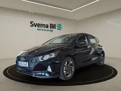 Phantom black metallic Begagnad 2022 Hyundai i20 Essential Halvkombi | 179 900 kr (Marknadspris)