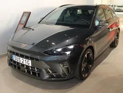 Mörkgrå (magnetic tech metallic) Ny 2025 Cupra Leon Kombi | 431 700 kr (Dyr)