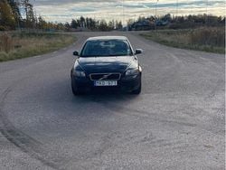 Blå Begagnad 2007 Volvo S40 Kinetic Sedan | 36 000 kr (Superpris)