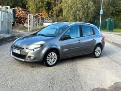 Grå Begagnad 2012 Renault Clio GrandTour Kombi | 41 900 kr (Marknadspris)