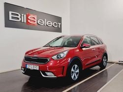 Röd Begagnad 2018 Kia Niro Advance SUV | 179 900 kr (Marknadspris)