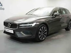 Grå Begagnad 2023 Volvo V60 Kombi | 389 900 kr (Bra pris)