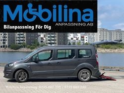 Begagnad 2018 Ford Tourneo Kombi | 239 000 kr (Lite dyr)