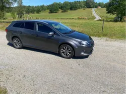 Grå Begagnad 2012 Toyota Avensis Business Edition Kombi | 45 000 kr (Bra pris)