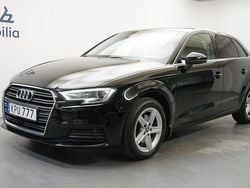Svart Begagnad 2016 Audi A3 Sportback Comfort Halvkombi | 139 900 kr (Marknadspris)
