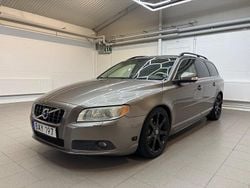 Grå Begagnad 2009 Volvo V70 Momentum Kombi | 69 900 kr (Marknadspris)