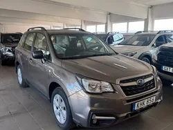 Ljusbrun (brun) Begagnad 2017 Subaru Forester SUV | 219 000 kr (Lite dyr)