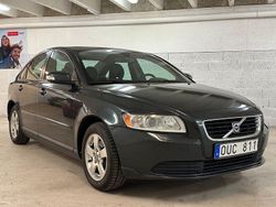 Grå Begagnad 2008 Volvo S40 Sedan | 39 900 kr (Marknadspris)