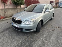Grön Begagnad 2009 Skoda Octavia Ambiente Halvkombi | 25 000 kr (Bra pris)