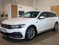 Vit Begagnad 2020 VW Passat Executive Kombi | 219 900 kr (Marknadspris)