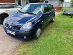 Blå Begagnad 2005 Renault Clio R.S. Expression Halvkombi | 24 500 kr (Bra pris)