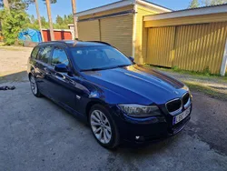 Blå Begagnad 2011 BMW 320 Comfort Edition Kombi | 95 000 kr (Marknadspris)