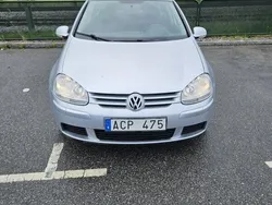 Silver Begagnad 2007 VW Golf V Sportline Halvkombi | 24 000 kr (Marknadspris)