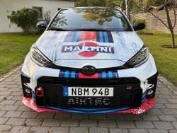 Svart Begagnad 2020 Toyota Yaris Halvkombi | 545 000 kr