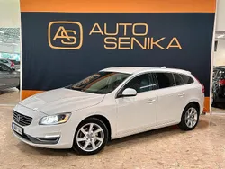 Vit Begagnad 2013 Volvo V60 Summum Kombi | 119 900 kr (Dyr)