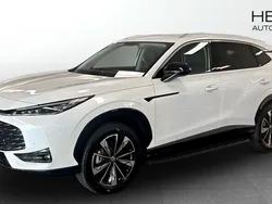 Vit (white) Ny 2024 MG HS Luxury SUV | 439 990 kr (Marknadspris)