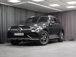 Grå Begagnad 2021 Mercedes GLC300e AMG line SUV | 429 000 kr (Bra pris)