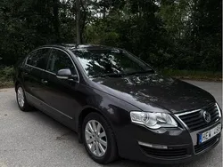 Brun Begagnad 2007 VW Passat Sedan | 29 000 kr (Marknadspris)