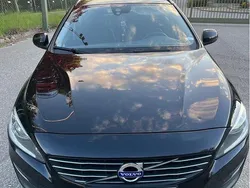 Svart Begagnad 2014 Volvo V60 Kinetic Kombi | 80 000 kr (Superpris)