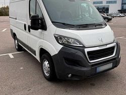 Vit Begagnad 2016 Peugeot Boxer Van | 94 000 kr (Marknadspris)