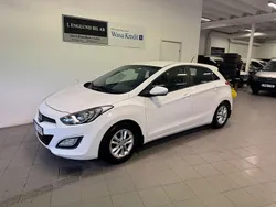 Vit Begagnad 2013 Hyundai i30 Halvkombi | 79 900 kr (Marknadspris)