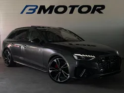 Grå Begagnad 2023 Audi A4 Business Kombi | 419 900 kr