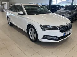 Vit Begagnad 2021 Skoda Superb LAURIN & KLEMENT Kombi | 269 000 kr (Bra pris)
