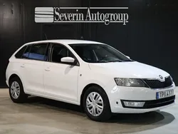 Vit Begagnad 2014 Skoda Rapid Halvkombi | 99 900 kr (Marknadspris)
