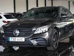 Grå Begagnad 2021 Mercedes C300e AMG Kombi | 259 500 kr (Marknadspris)