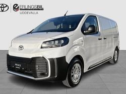 Vit Ny 2025 Toyota Proace Comfort Van | 374 875 kr (Superpris)