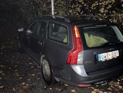 Grå Begagnad 2008 Volvo V50 Kinetic Kombi | 28 800 kr (Superpris)
