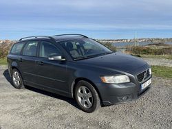 Grå Begagnad 2009 Volvo V50 Momentum Kombi | 19 500 kr (Bra pris)