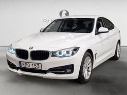 Vit Begagnad 2018 BMW 320 Gran Turismo Sport Line Halvkombi | 149 900 kr (Marknadspris)
