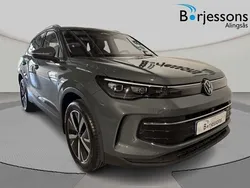 Grön Ny 2025 VW Tiguan Life SUV | 567 900 kr (Lite dyr)