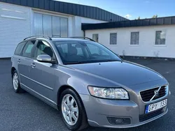 Grå Begagnad 2008 Volvo V50 Momentum Kombi | 33 500 kr (Marknadspris)