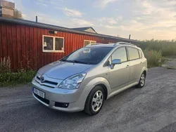 Silver Begagnad 2007 Toyota Corolla Verso Minibuss | 68 000 kr (Marknadspris)
