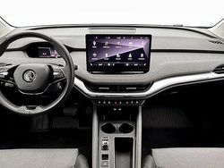 Grå Begagnad 2023 Skoda Enyaq iV SUV | 424 900 kr (Marknadspris)