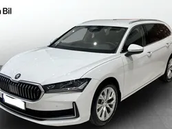 Ny 2025 Skoda Superb Selection Kombi | 409 900 kr (Bra pris)