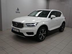 Vit Begagnad 2021 Volvo XC40 Inscription SUV | 294 900 kr (Marknadspris)