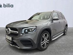 Grå Begagnad 2022 Mercedes GLB200 AMG SUV | 429 900 kr (Marknadspris)