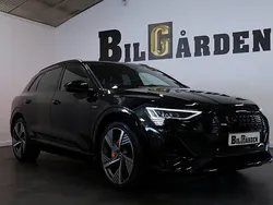 Svart Begagnad 2021 Audi e-tron S-Line SUV | 459 900 kr (Marknadspris)