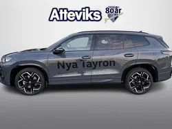 Grå Begagnad 2025 VW Tayron R-line SUV | 569 900 kr